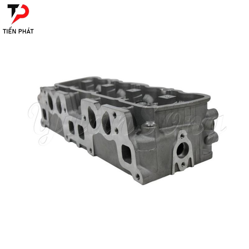 11040-FY501 NISSAN K21 K25 CYLINDER HEAD